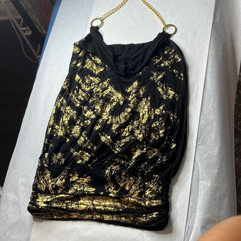 Black haulter shirt